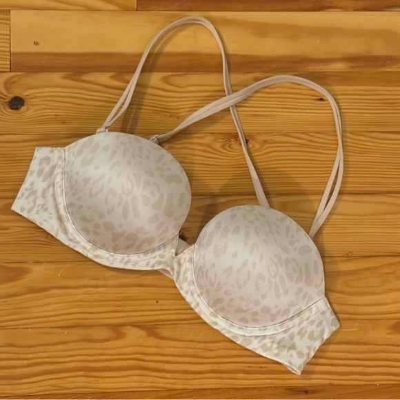 Victoria's Secret Cream Leopard Print Convertible Bra, size 32B - Picture 1 of 9
